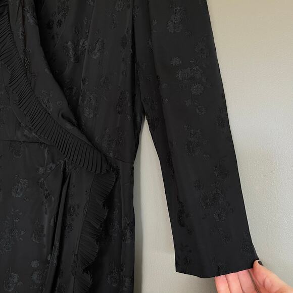Sandro Wells Dress Black Jacquard Size 8 Long Sleeve Wrap Pleated Chic French - Picture 14 of 16